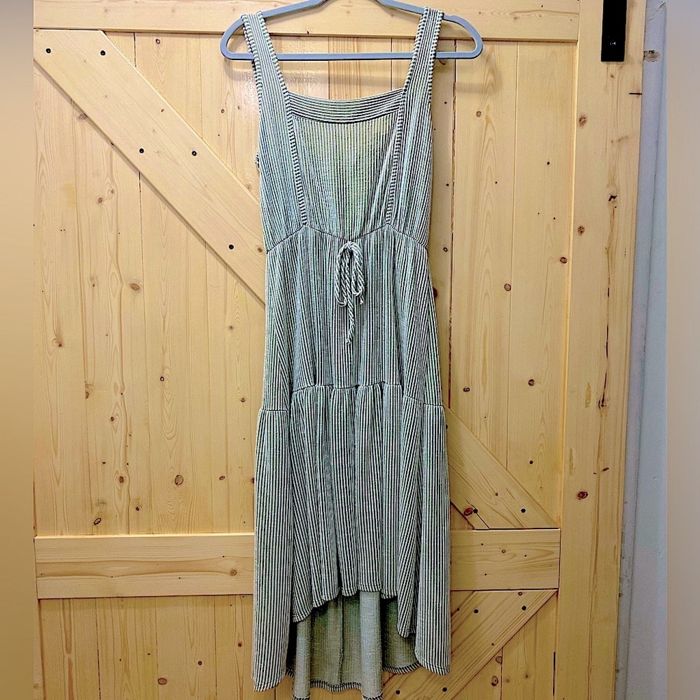 ❤️❤️Caution The Wind Long Hi-Low Maxi Green Striped Dress - Picture 3 of 7